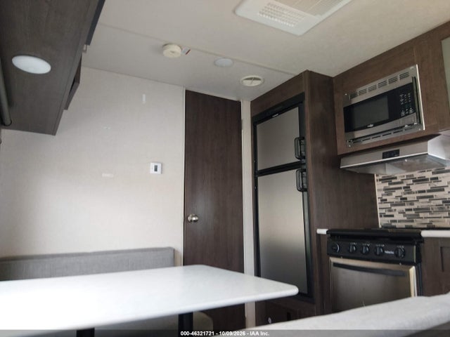 Forest River Other 2018 4X4TSM721J7417233 Image 8