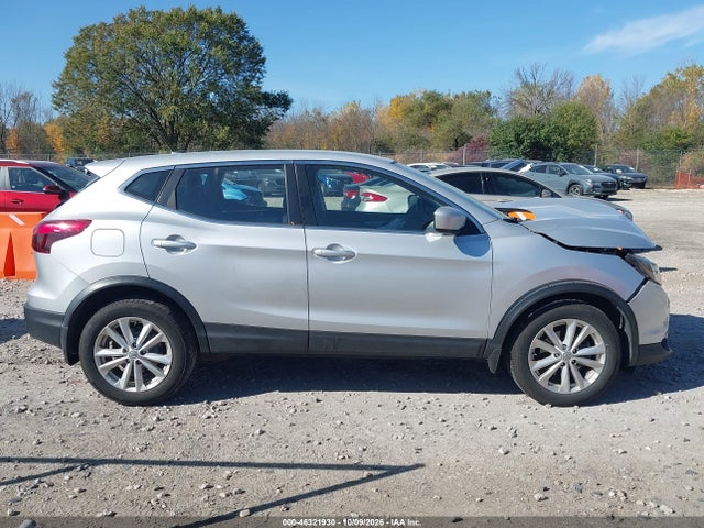 2018 Nissan Rogue Sport S მანქანა იყიდება აუქციონზე, vin: JN1BJ1CR2JW294458, აუქციონის ნომერი: 46321930