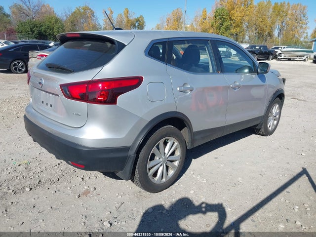 2018 Nissan Rogue Sport S მანქანა იყიდება აუქციონზე, vin: JN1BJ1CR2JW294458, აუქციონის ნომერი: 46321930