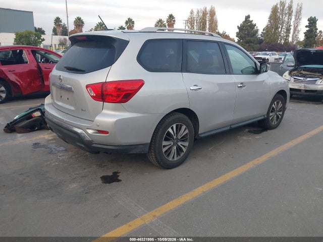 5N1DR2MN1HC679792 Nissan Pathfinder Sv