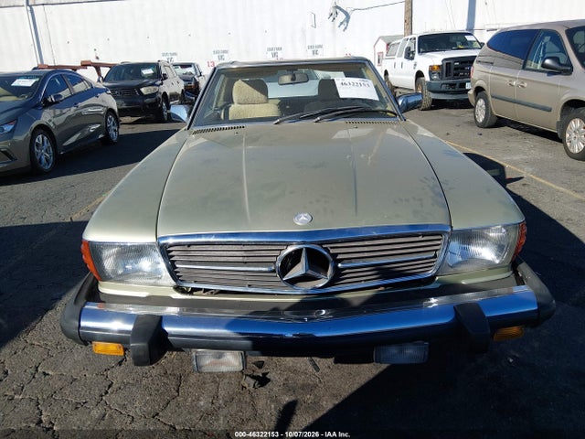 46322153 :رقم المزاد ، WDBBA45A6EB029298 vin ، 1984 Mercedes-benz 380 Sl مزاد بيع
