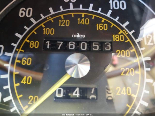 46322153 :رقم المزاد ، WDBBA45A6EB029298 vin ، 1984 Mercedes-benz 380 Sl مزاد بيع