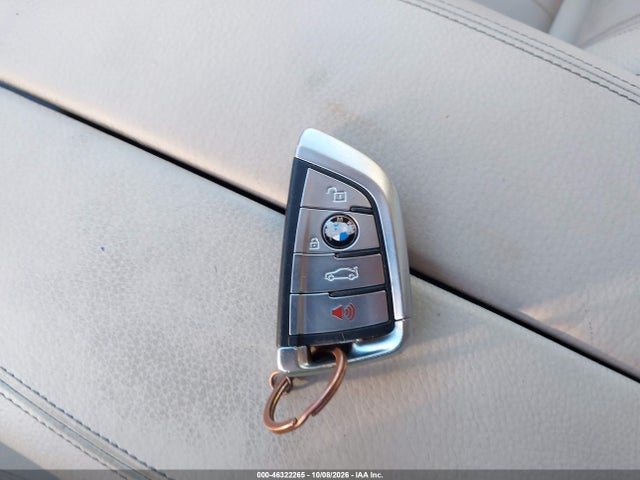 Продаж на аукціоні авто 2015 Bmw X5 Xdrive50i, vin: 5UXKR6C51F0J77950, номер лоту: 46322265