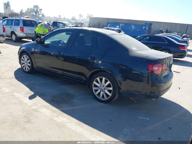 46322333 :رقم المزاد ، 3VWRA7AJ2AM106420 vin ، 2010 Volkswagen Jetta Wolfsburg Edition مزاد بيع