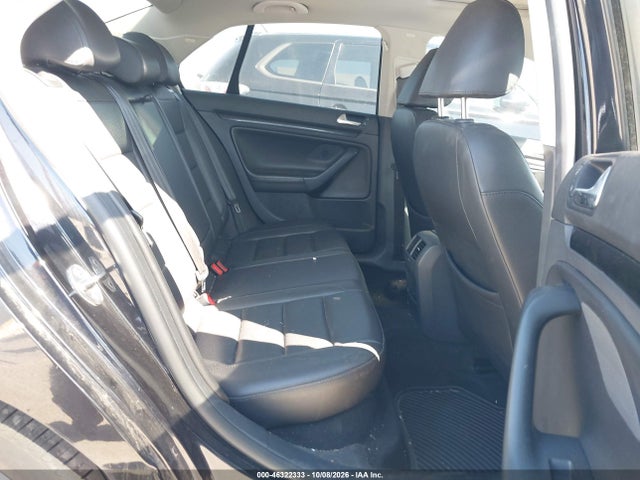 46322333 :رقم المزاد ، 3VWRA7AJ2AM106420 vin ، 2010 Volkswagen Jetta Wolfsburg Edition مزاد بيع