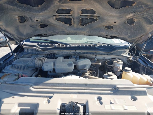 46322461 :رقم المزاد ، 1FT7X2B6XJEC69036 vin ، 2018 Ford F-250 Xl مزاد بيع