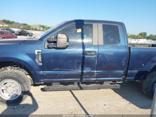 46322461 :رقم المزاد ، 1FT7X2B6XJEC69036 vin ، 2018 Ford F-250 Xl مزاد بيع