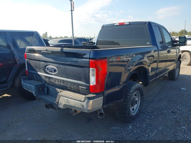 46322461 :رقم المزاد ، 1FT7X2B6XJEC69036 vin ، 2018 Ford F-250 Xl مزاد بيع