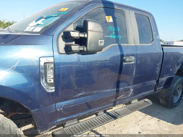46322461 :رقم المزاد ، 1FT7X2B6XJEC69036 vin ، 2018 Ford F-250 Xl مزاد بيع
