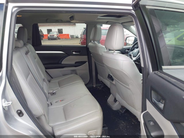 46322569 :رقم المزاد ، 5TDJKRFH3GS354845 vin ، 2016 Toyota Highlander Xle V6 مزاد بيع