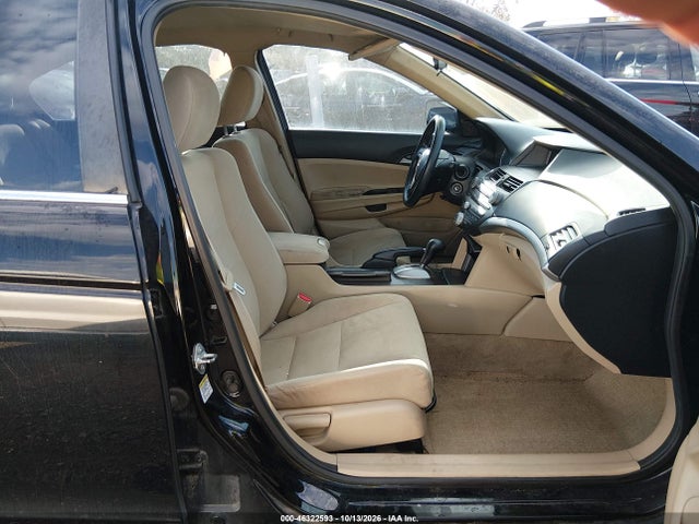 46322593 :رقم المزاد ، 1HGCP2F49BA062770 vin ، 2011 Honda Accord 2.4 Lx-p مزاد بيع
