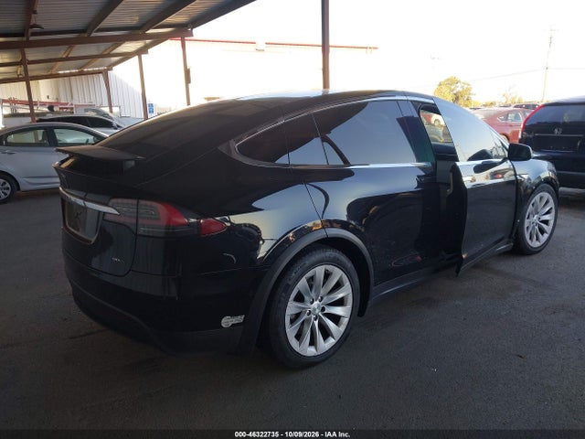 Tesla Model X 60d/70d/75d/90d/p100d 2016 5YJXCBE21GF012181 Image 4