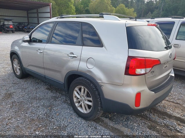KIA Sorento Lx V6 2014 5XYKT4A75EG517458 Image 3