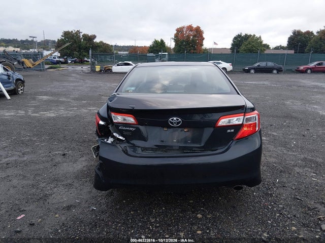 46322816 :رقم المزاد ، 4T1BF1FK2EU340252 vin ، 2014 Toyota Camry Se مزاد بيع