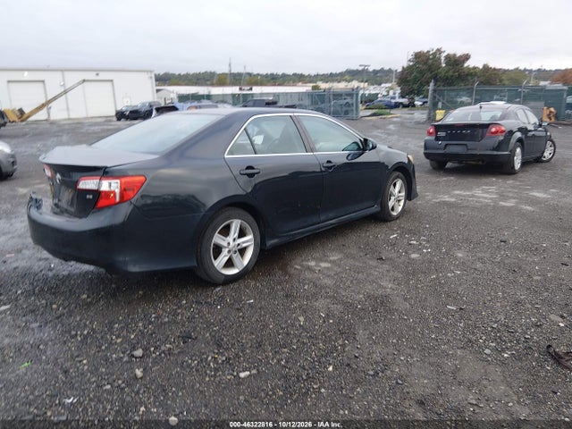 46322816 :رقم المزاد ، 4T1BF1FK2EU340252 vin ، 2014 Toyota Camry Se مزاد بيع