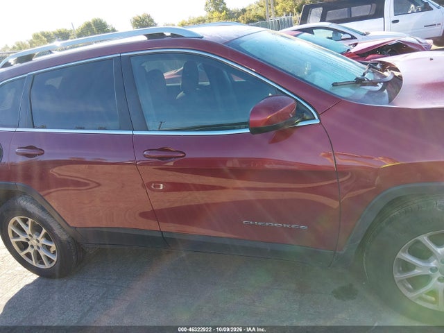 2017 Jeep Cherokee Latitude 4x4 მანქანა იყიდება აუქციონზე, vin: 1C4PJMCS6HW583103, აუქციონის ნომერი: 46322922