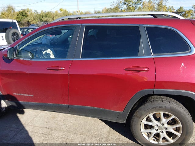 2017 Jeep Cherokee Latitude 4x4 მანქანა იყიდება აუქციონზე, vin: 1C4PJMCS6HW583103, აუქციონის ნომერი: 46322922