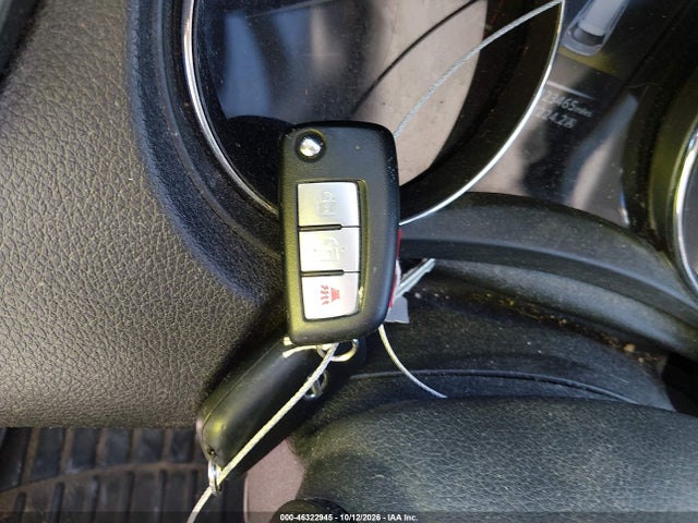 46322945 :رقم المزاد ، 5N1AT2MV4FC883777 vin ، 2015 Nissan Rogue S مزاد بيع