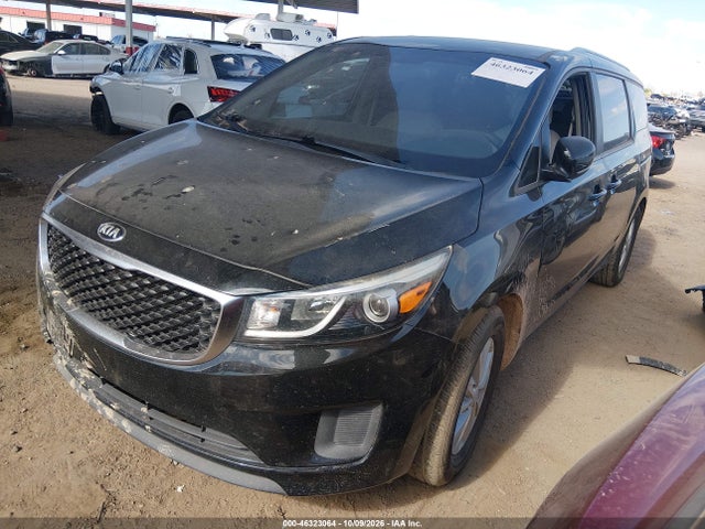 KIA SEDONA LX 2015 KNDMB5C14F6033117 Image 2