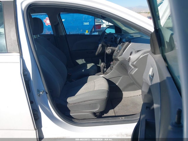 46323072 :رقم المزاد ، 1G1JC5SH0C4102707 vin ، 2012 Chevrolet Sonic 2lt مزاد بيع