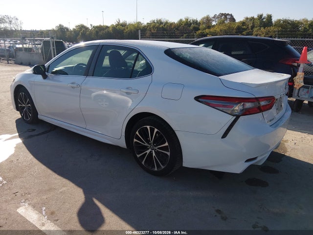 2018 Toyota Camry Se მანქანა იყიდება აუქციონზე, vin: 4T1B11HK4JU146117, აუქციონის ნომერი: 46323277