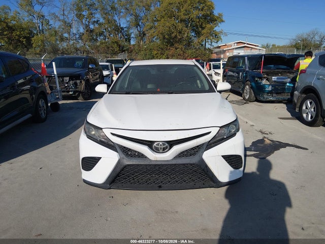 2018 Toyota Camry Se მანქანა იყიდება აუქციონზე, vin: 4T1B11HK4JU146117, აუქციონის ნომერი: 46323277
