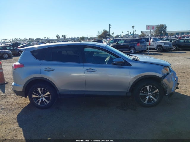 Продажа на аукционе авто 2017 Toyota Rav4 Xle, vin: 2T3WFREV3HW403835, номер лота: 46323297