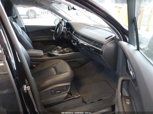 Audi Q7 3.0t Premium 2017 WA1VAAF71HD023377 Image 5