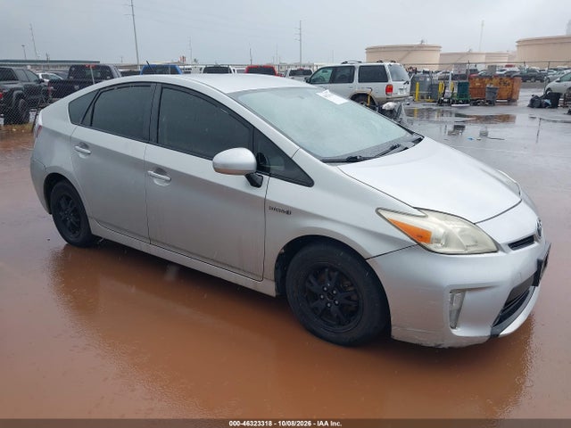 46323318 :رقم المزاد ، JTDKN3DU9F1997401 vin ، 2015 Toyota Prius Two مزاد بيع