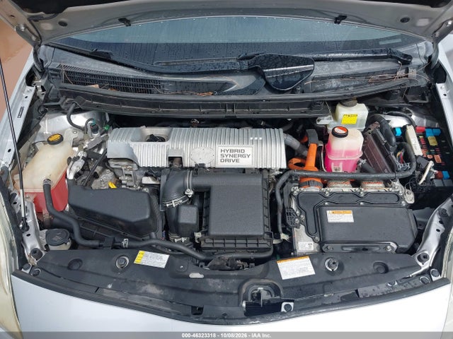 Auction sale of the 2015 Toyota Prius Two, vin: JTDKN3DU9F1997401, lot number: 46323318