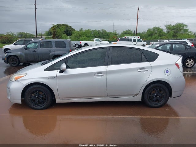 Auction sale of the 2015 Toyota Prius Two, vin: JTDKN3DU9F1997401, lot number: 46323318