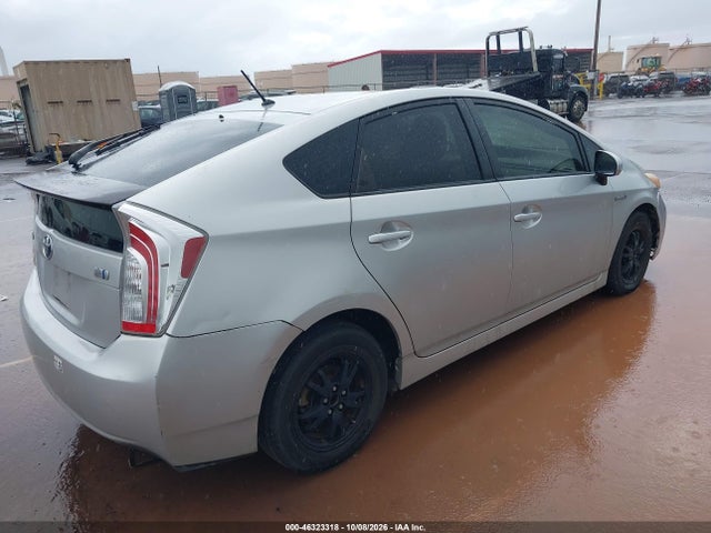 Auction sale of the 2015 Toyota Prius Two, vin: JTDKN3DU9F1997401, lot number: 46323318