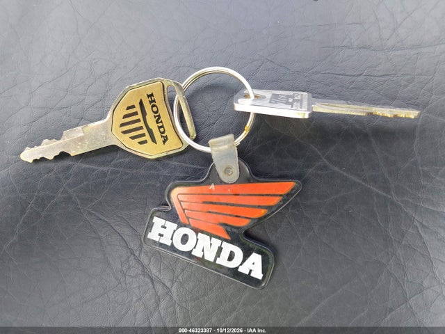 46323387 :رقم المزاد ، 1HFSC46092A002363 vin ، 2002 Honda Vtx1800 C مزاد بيع