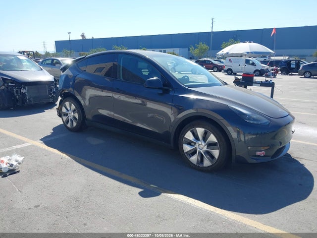 Продаж на аукціоні авто 2024 Tesla Model Y Long Range Dual Motor All-wheel Drive, vin: 7SAYGDEE7RF075001, номер лоту: 46323397