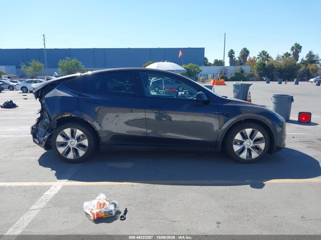 Продаж на аукціоні авто 2024 Tesla Model Y Long Range Dual Motor All-wheel Drive, vin: 7SAYGDEE7RF075001, номер лоту: 46323397