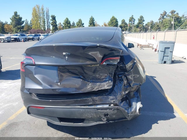 Продаж на аукціоні авто 2024 Tesla Model Y Long Range Dual Motor All-wheel Drive, vin: 7SAYGDEE7RF075001, номер лоту: 46323397