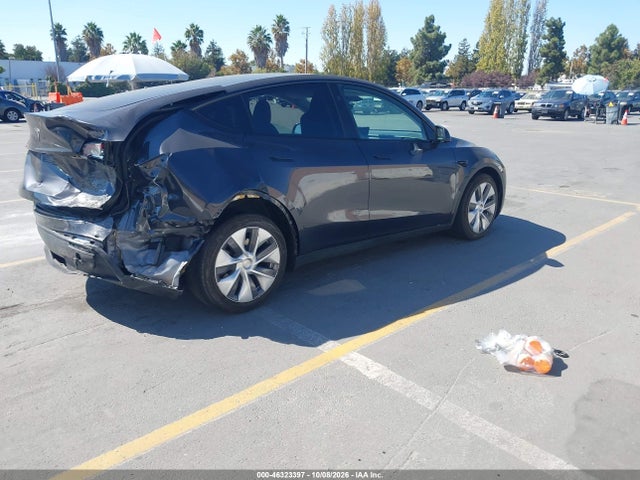 Продаж на аукціоні авто 2024 Tesla Model Y Long Range Dual Motor All-wheel Drive, vin: 7SAYGDEE7RF075001, номер лоту: 46323397