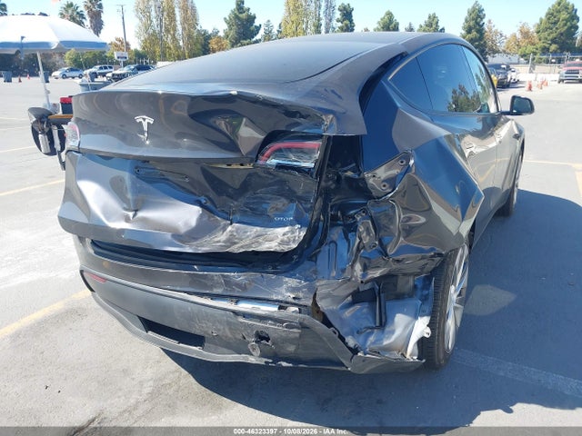 Продаж на аукціоні авто 2024 Tesla Model Y Long Range Dual Motor All-wheel Drive, vin: 7SAYGDEE7RF075001, номер лоту: 46323397