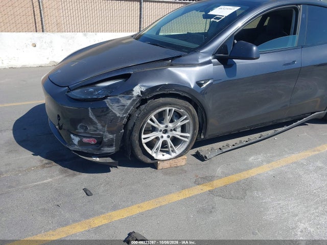 Продаж на аукціоні авто 2024 Tesla Model Y Long Range Dual Motor All-wheel Drive, vin: 7SAYGDEE7RF075001, номер лоту: 46323397