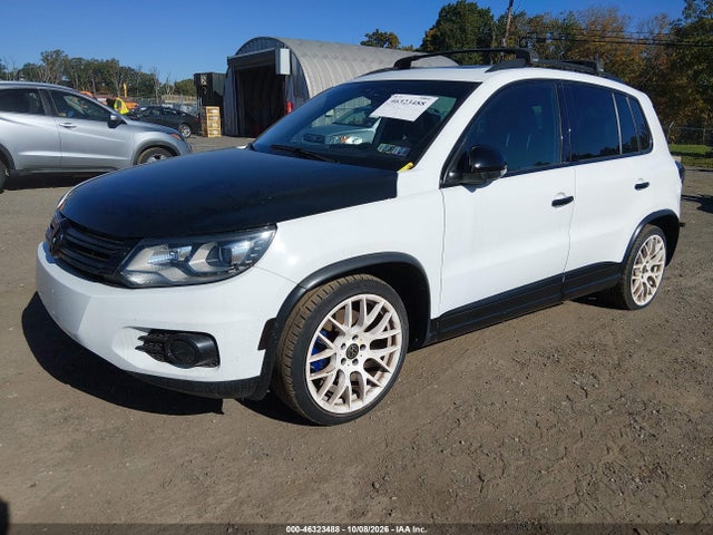46323488 :رقم المزاد ، WVGBV3AX4EW113991 vin ، 2014 Volkswagen Tiguan R-line مزاد بيع