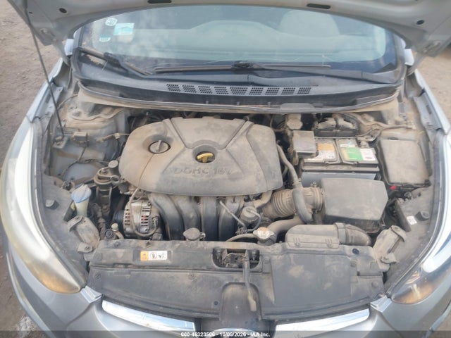 5NPDH4AE1FH641021 Hyundai ELANTRA SE