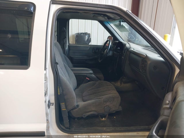 Aukcja sprzedaży 2002 Chevrolet S-10 Ls, vin: 1GCDT13W52K127154, numer aukcji: 46323515