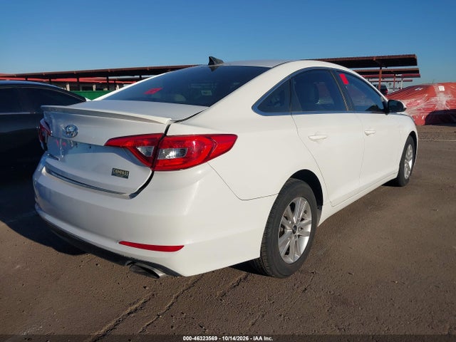 Hyundai SONATA SE 2015 5NPE24AF0FH073987 Image 4