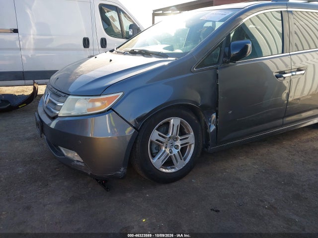 46323589 :رقم المزاد ، 5FNRL5H96DB018802 vin ، 2013 Honda Odyssey Touring/touring Elite مزاد بيع