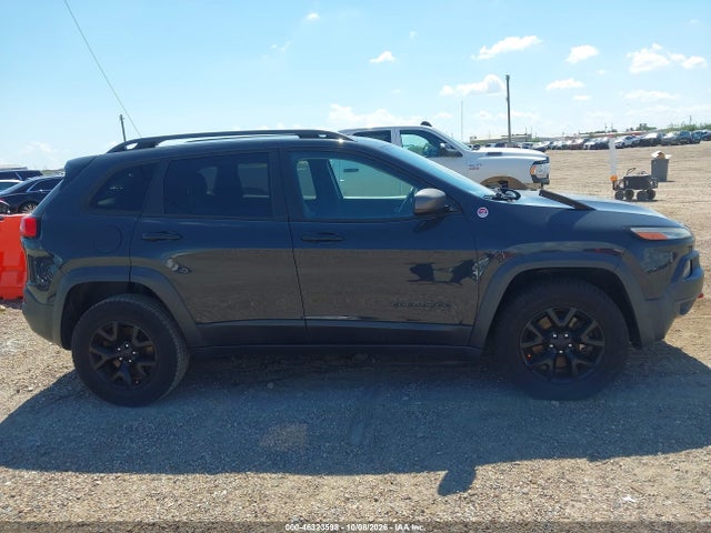 Продаж на аукціоні авто 2016 Jeep Cherokee Trailhawk, vin: 1C4PJMBSXGW194884, номер лоту: 46323598