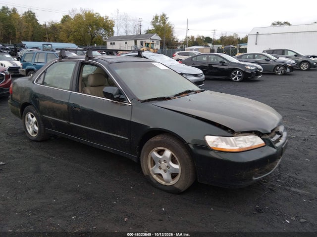 2000 Honda Accord 3.0 Ex მანქანა იყიდება აუქციონზე, vin: 1HGCG1652YA097002, აუქციონის ნომერი: 46323649