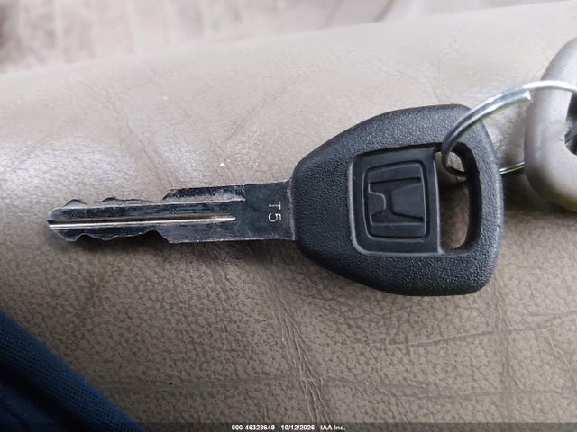 2000 Honda Accord 3.0 Ex მანქანა იყიდება აუქციონზე, vin: 1HGCG1652YA097002, აუქციონის ნომერი: 46323649