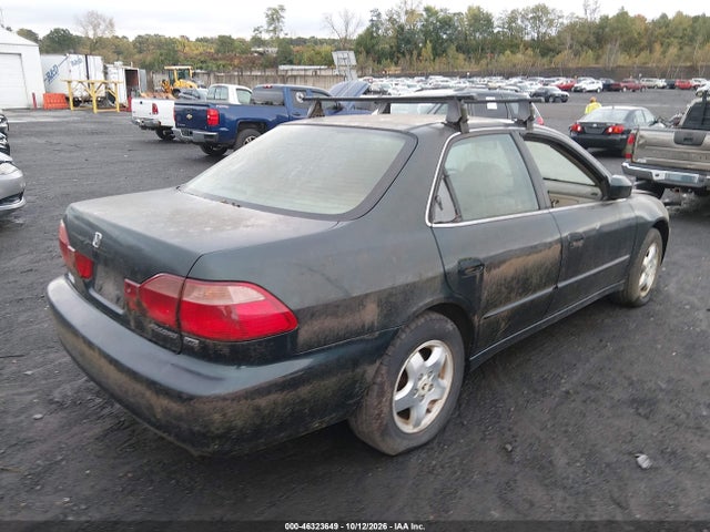 2000 Honda Accord 3.0 Ex მანქანა იყიდება აუქციონზე, vin: 1HGCG1652YA097002, აუქციონის ნომერი: 46323649