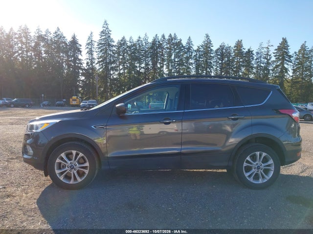 Продаж на аукціоні авто 2018 Ford Escape Se, vin: 1FMCU9GD2JUD31117, номер лоту: 46323692
