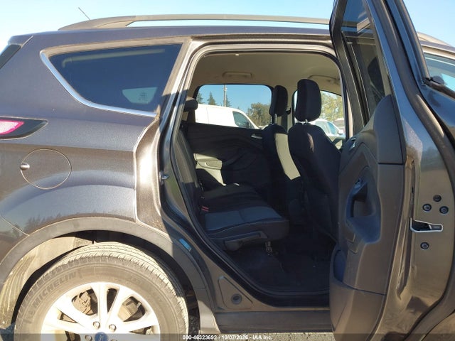 Продаж на аукціоні авто 2018 Ford Escape Se, vin: 1FMCU9GD2JUD31117, номер лоту: 46323692